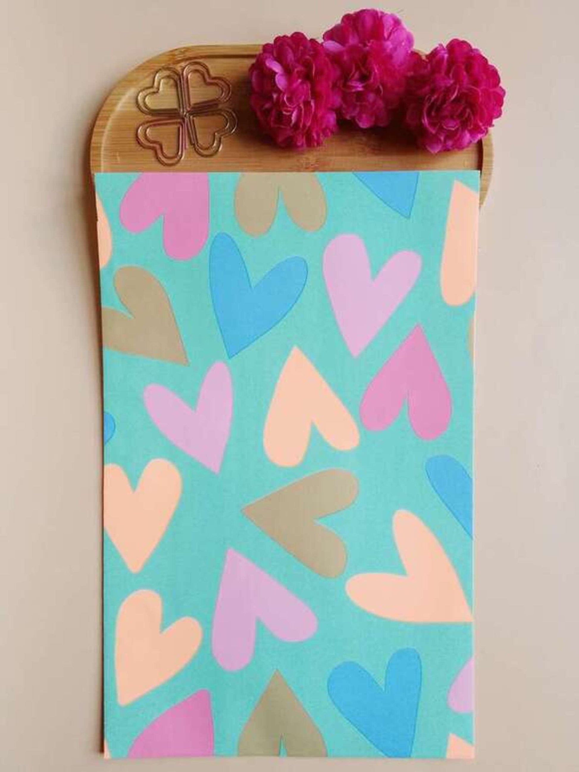 pochettes-cadeaux-bleu-vert-coeurs-amour-saint-valentin-17x25cm